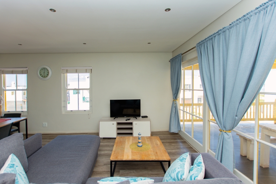 6 Bedroom Property for Sale in Mykonos Western Cape